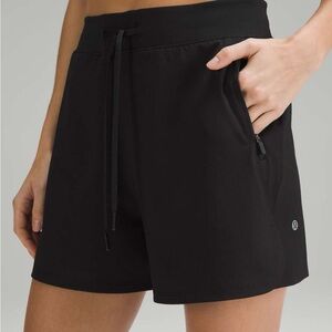 NWT lululemon athletica License to Train HR Short 4"